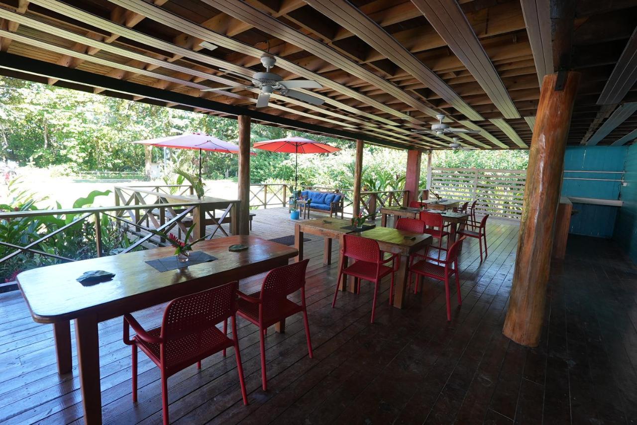 Tibroti - Bnb Bocas Town Bagian luar foto